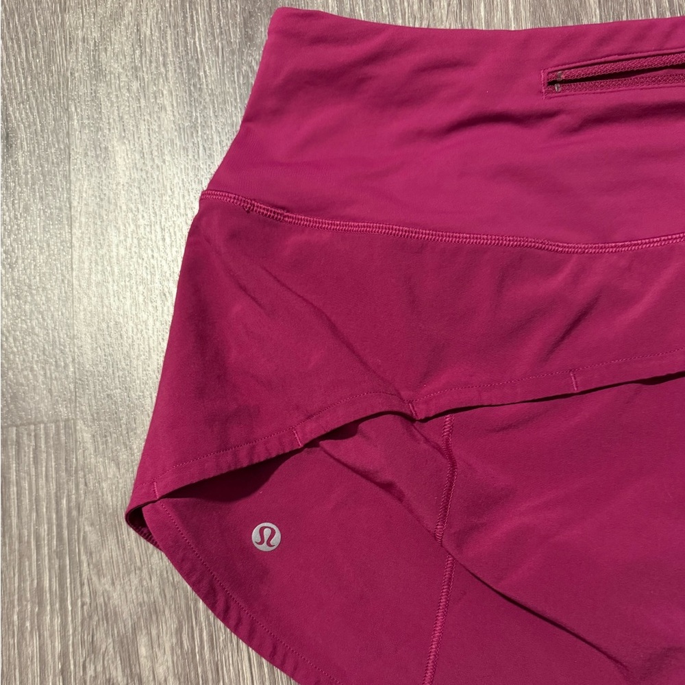 Lululemon Speed Up Shorts - Picture 3 of 4